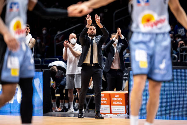 致连丢两分 致连丢两分